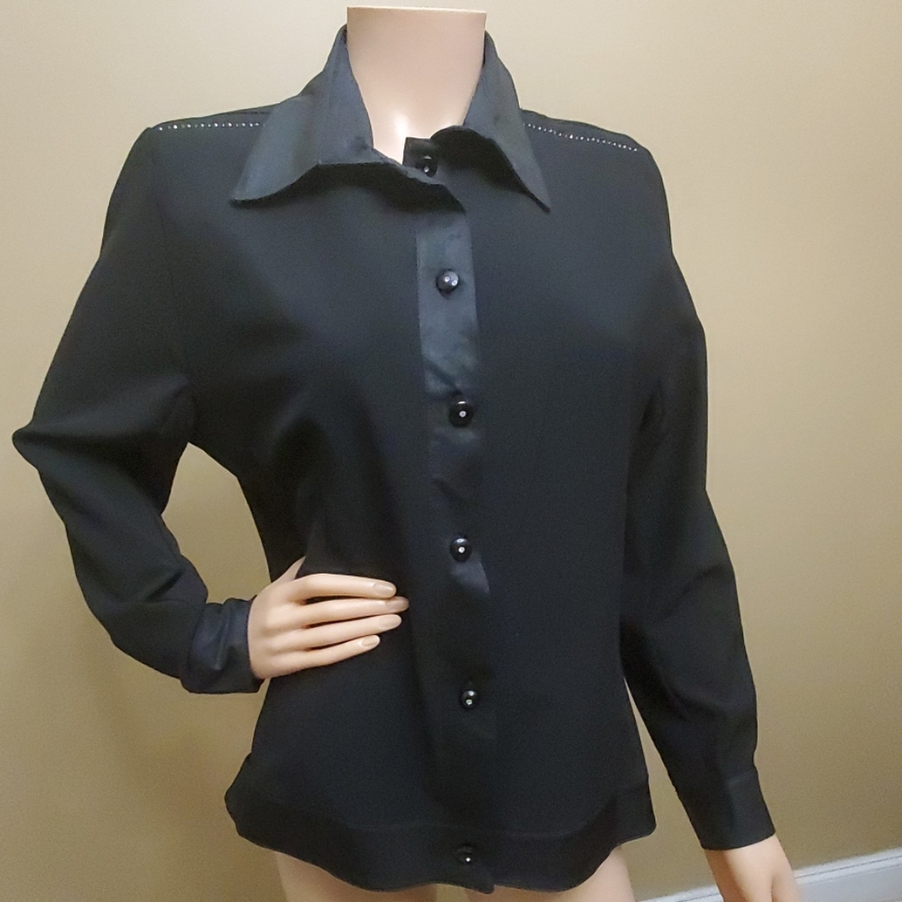 Sparkle buttons blouse